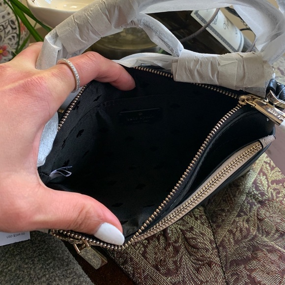 Authentic Kate Spade Saffiano leather top zip Crosby w large card holder - Picture 11 of 16